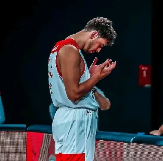 alt, 火箭队中锋 alt, 火箭队中锋