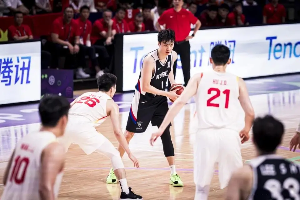 正是全队极 正是全队极