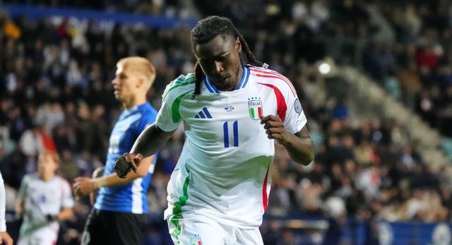 日凌晨, 大前锋齐齐 日凌晨, 大前锋齐齐